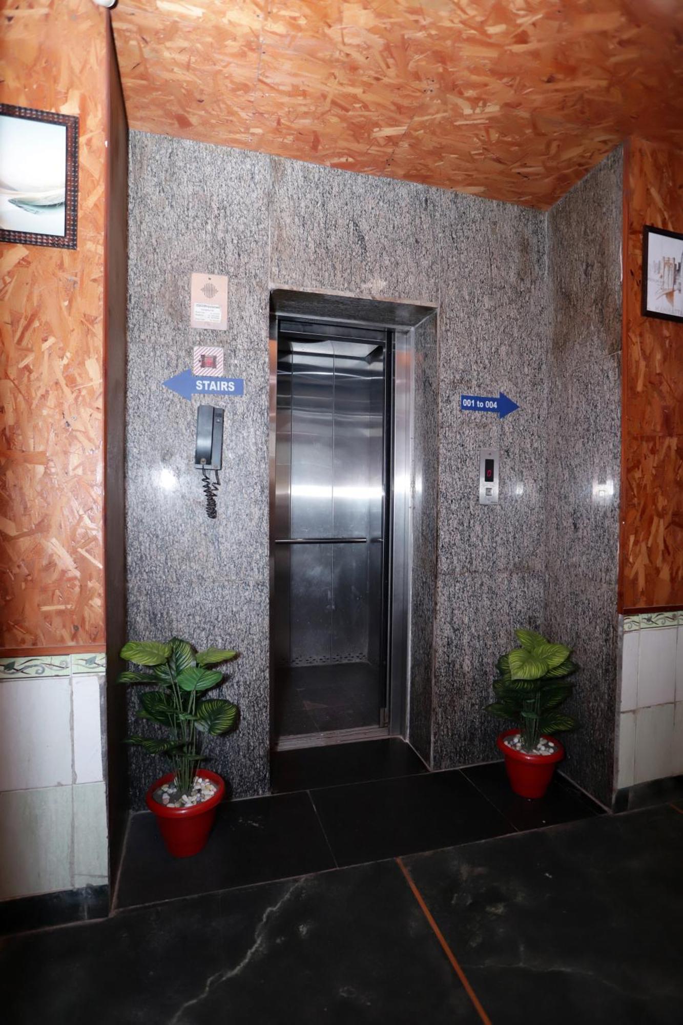 Hotel Warm Welcome - Noida Sector 51 Exterior photo