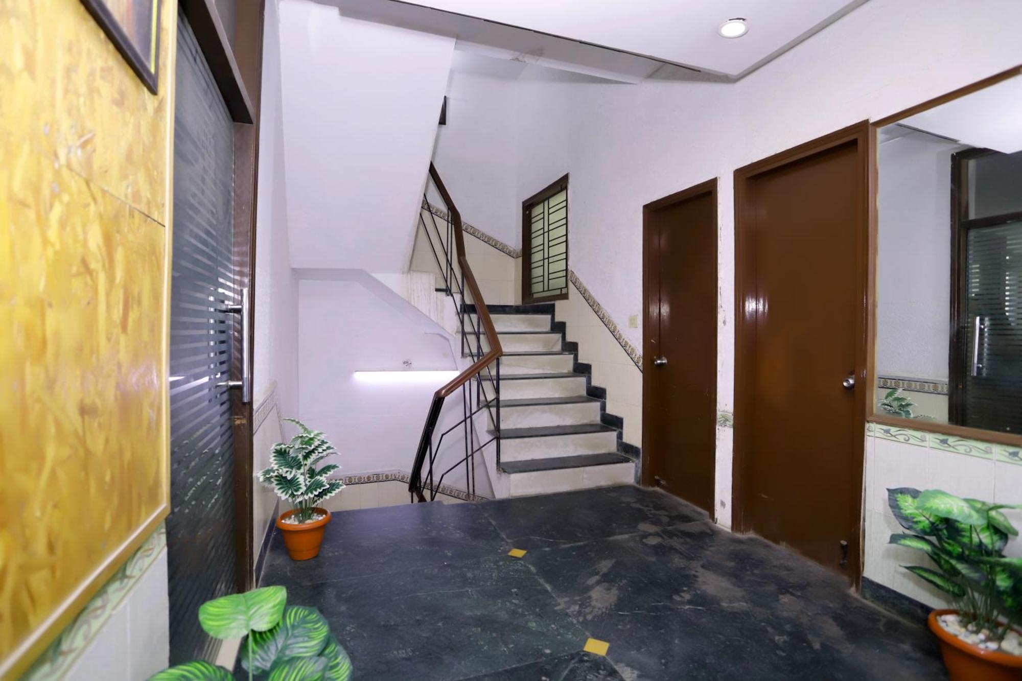 Hotel Warm Welcome - Noida Sector 51 Exterior photo