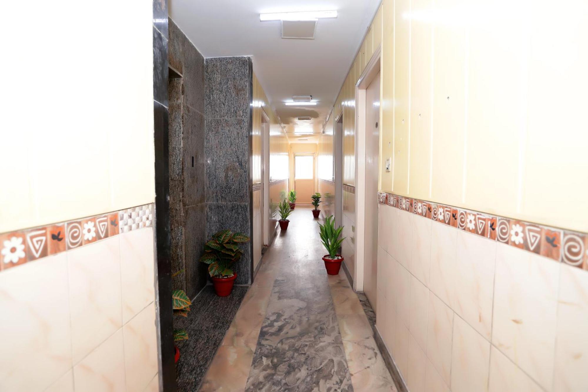 Hotel Warm Welcome - Noida Sector 51 Exterior photo